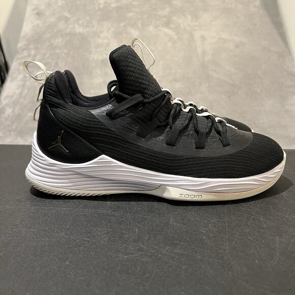 Air Jordan Ultra Fly 2 Mens 10 Black AH8110-021 Athletic Sneakers - Picture 1 of 9